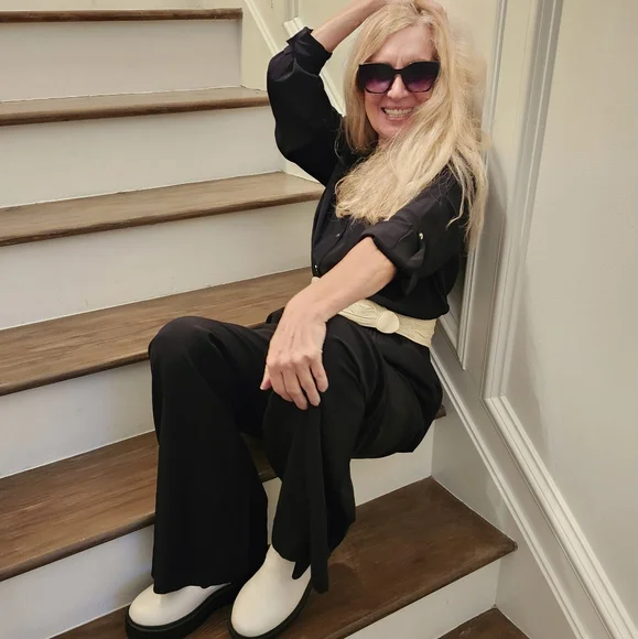 Diane Von Furstenberg Ex Cond & Pro Cleaned Silk Jumpsuit W/ Pockets, Large, $75 - Picture 14 of 14